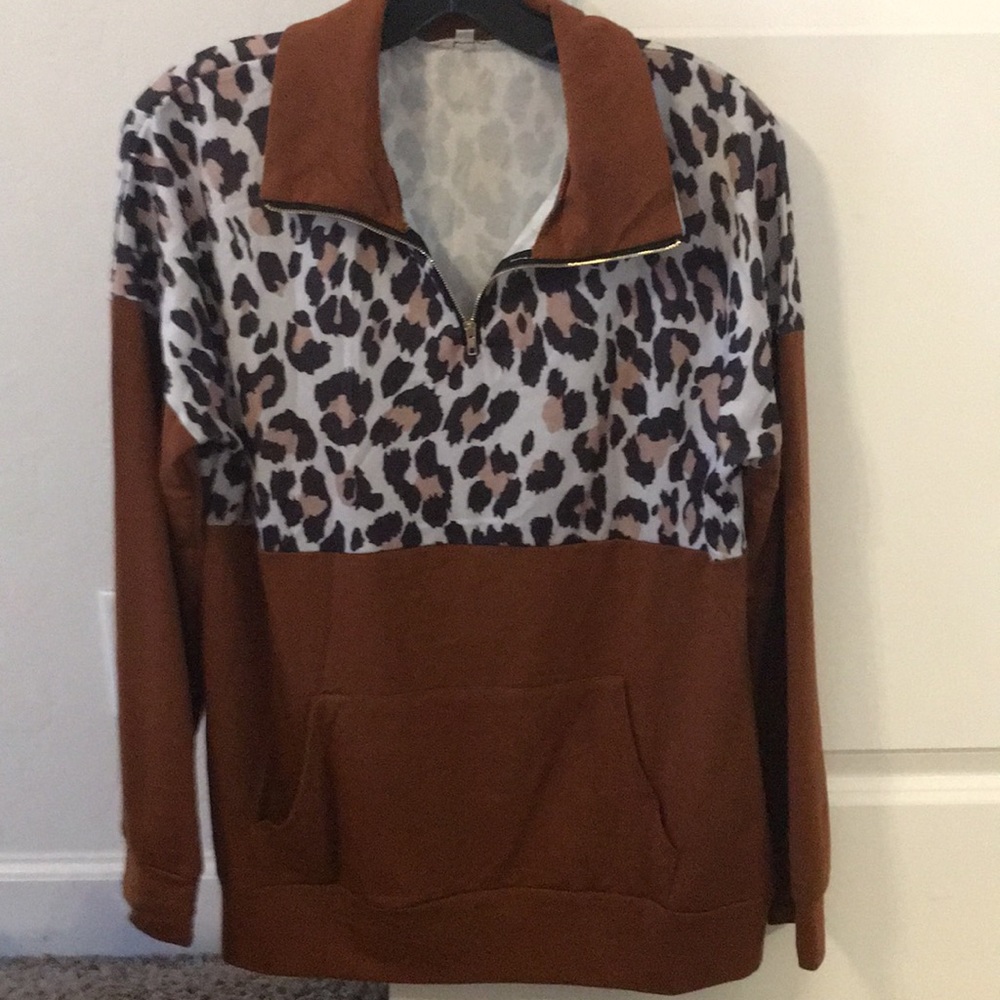 Lightweight sweatshirt